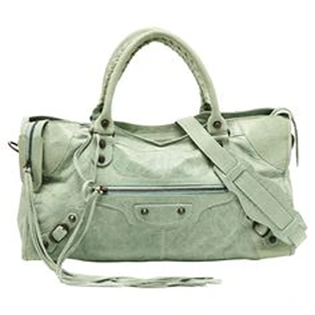 alluring-women-bag46-8227267-74929.webp