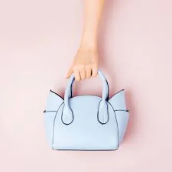 alluring-women-bags-3-6574457-86694.webp