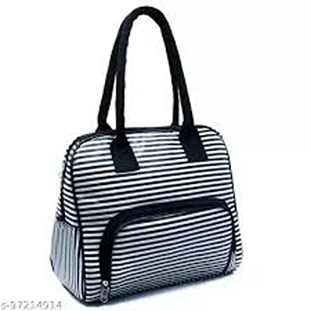 alluring-women-bags13-6721058-31352.webp