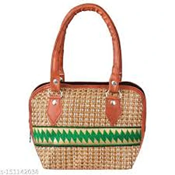 alluring-women-bags25-8962234-81113.webp