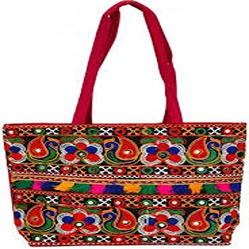 alluring-women-bags34-224284-82578.webp