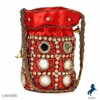 alluring-women-bags36-9770974-85221.webp