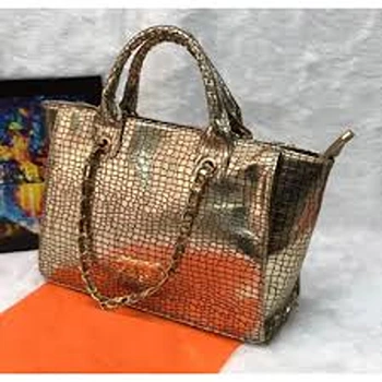 alluring-women-bags37-3312101-20696.webp
