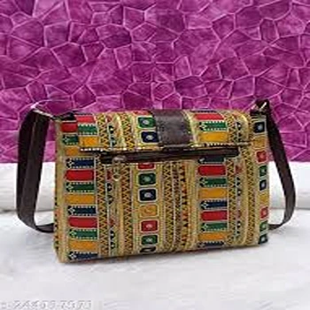 alluring-women-bags46-4268489-37808.webp