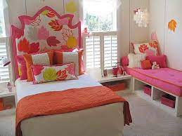 Antique Kids Bed b4.png