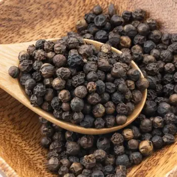 common Black Pepper black-pepper-08-9606853-75138.webp