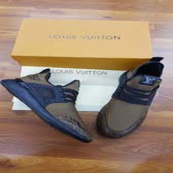 casual-shoes_21-4002145-89846.webp