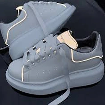 casual-shoes_46-7082016-83902.webp