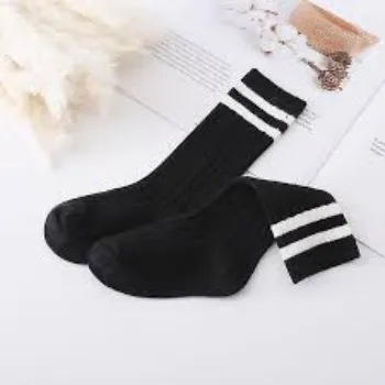 children-socks-8-4886400-51227.webp