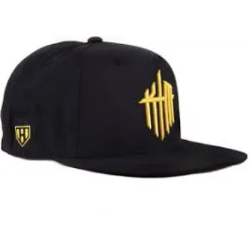 designer-apparel-cap4-3306420-57586.webp