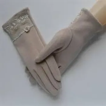 designer-gloves-1-3767419-11579.webp