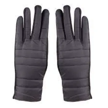 designer-gloves-1-4335415-76391.webp