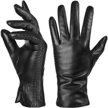 designer-gloves-4-1124549-93017.webp