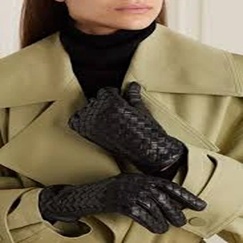 designer-gloves10-6326294-80409.webp