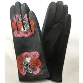 designer-gloves4-4063958-41300.webp