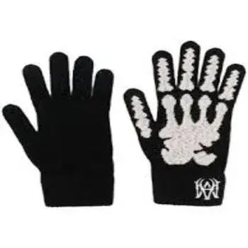 designer-gloves6-8139575-11978.webp