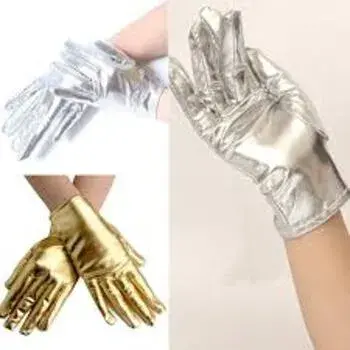 designer-gloves9-6242252-31042.webp