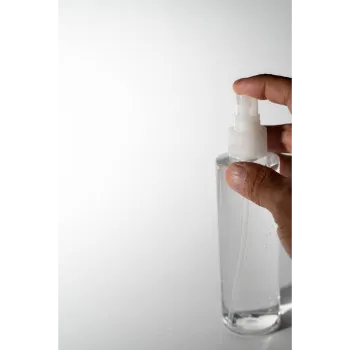 fine-mist-spray-bottle06-3577568-77879.webp