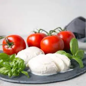 fresh-cheese-06-1992315-59687.webp