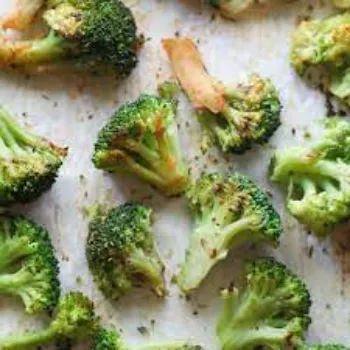 Fresh Frozen Broccoli frozen-broccoli07-4604247-6252.webp