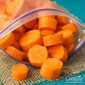 Organic Frozen Carrot frozen-carrot9-3225654-90458.webp
