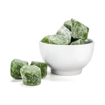 Fresh Frozen Spinach frozen-spinach-17-4780718-19022.webp