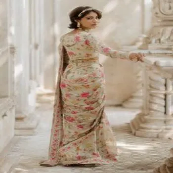 Gorgeous Stylish Ladies Sarees gorgeous-sarees2-8136366-1212.webp