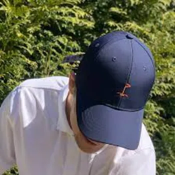 lifestyle-apparel-cap-2-9920405-22951.webp
