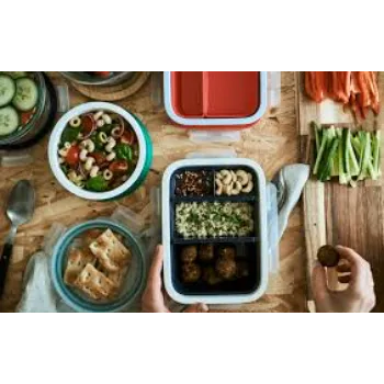 packed-food-05-2156121-73478.webp