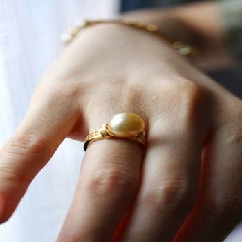 Pearl Ring peal-4-2905641-62411.jpg