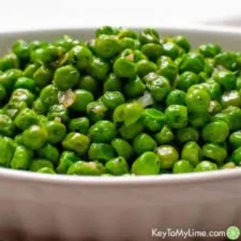 Natural Frozen Peas peas11-2117558-85152.webp