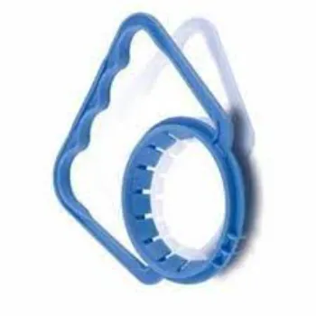 plastic-bottle-handles1-8170549-57921.webp