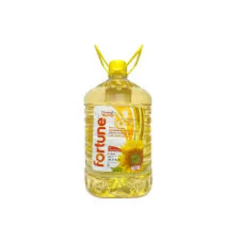 refine-oil-12-2946455-90323.webp