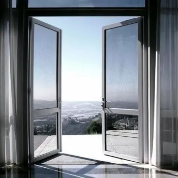 Home Swinging Doors swinging-doors-1-9166292-67512.webp