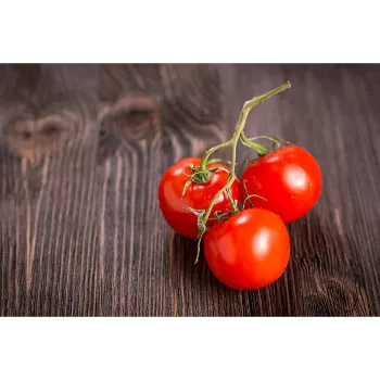 tomato-06-7196410-72138.webp