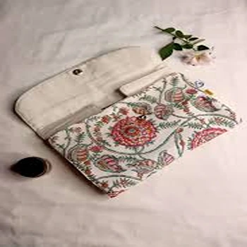 impeccable Tready Embroidered Bags trendy-embroidered-bags10-4219889-55419.webp