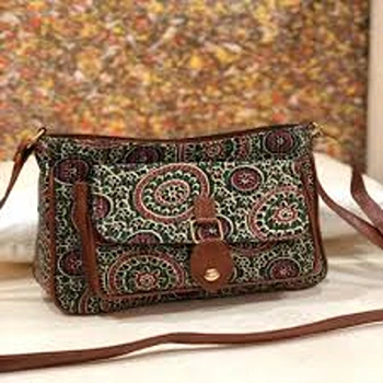 reform Tready Embroidered Bags trendy-embroidered-bags17-9703514-39250.webp
