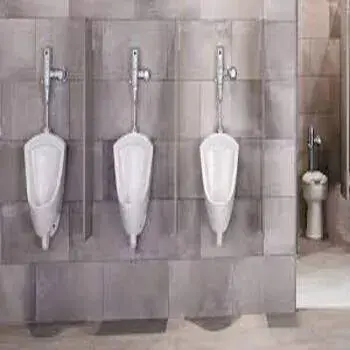 urinal02-5734110-15331.webp