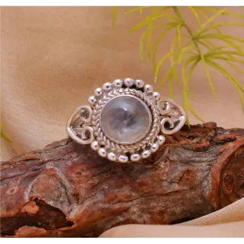 Zircon Ring zircon-ring-07-6988230-49431.webp